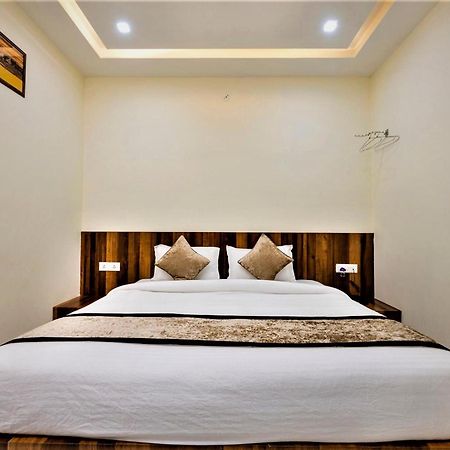 Hotel Ravi Residency Bharatpur Eksteriør billede