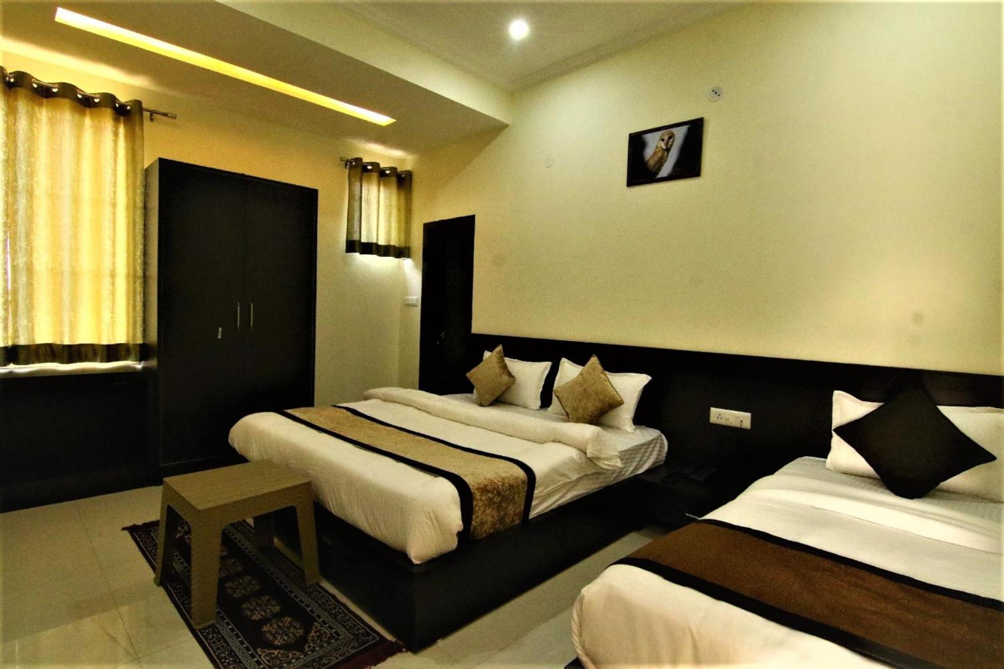 Hotel Ravi Residency Bharatpur Eksteriør billede