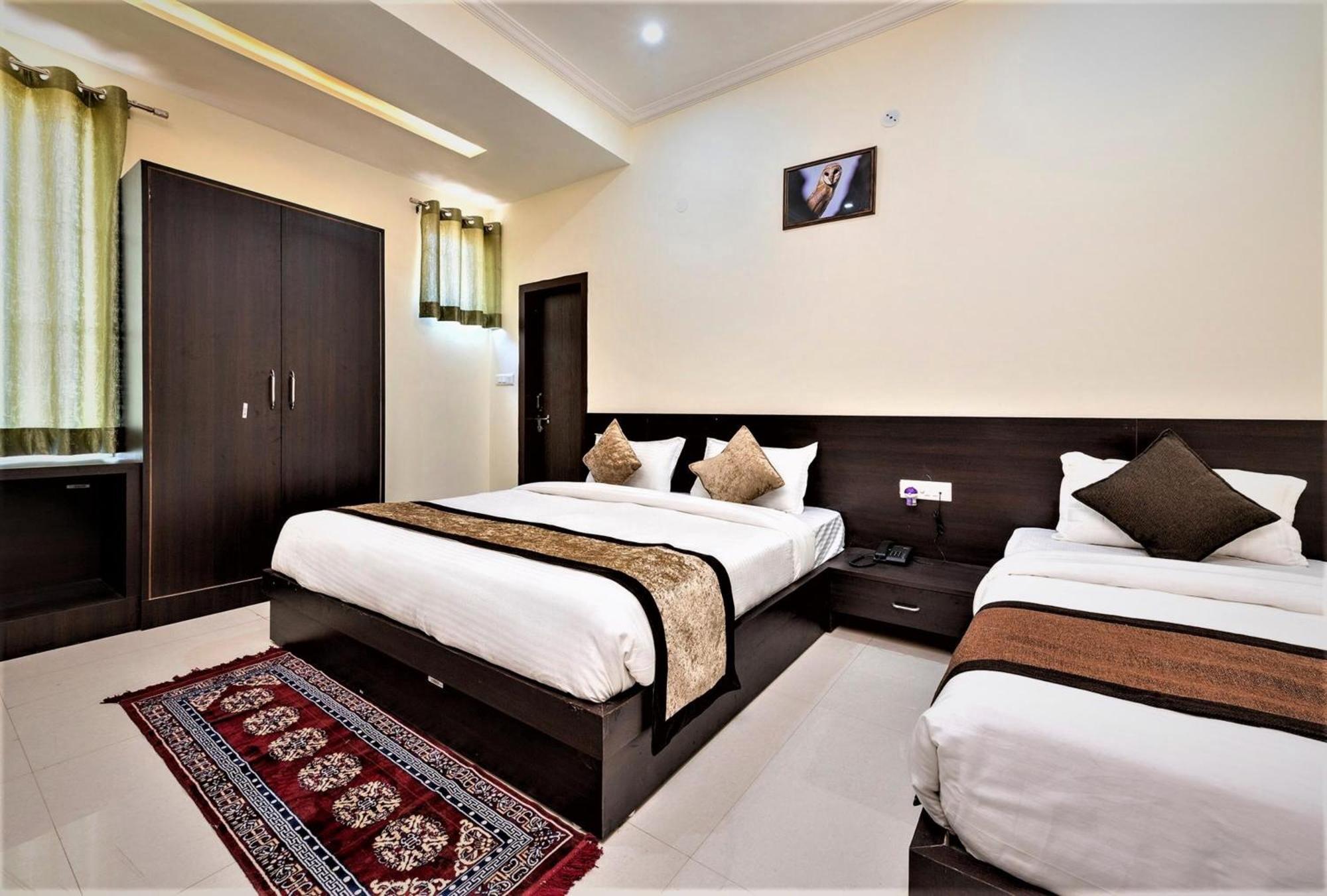 Hotel Ravi Residency Bharatpur Eksteriør billede
